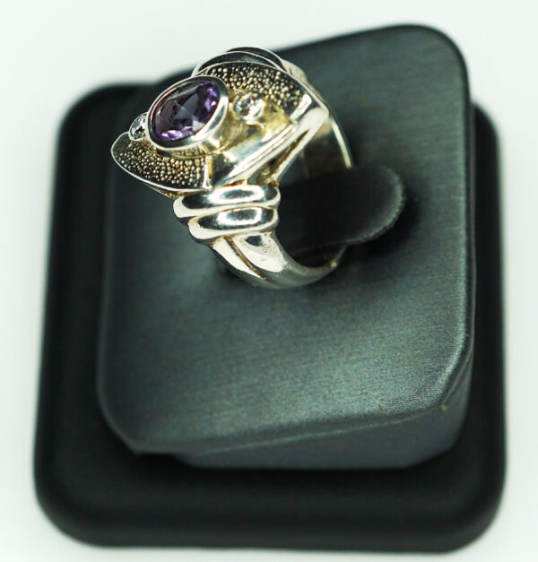 vintage amethyst ring